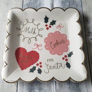 NWT  Set of 16 Santa, Milk, Cookies, Reindeer Feed Paper Plates